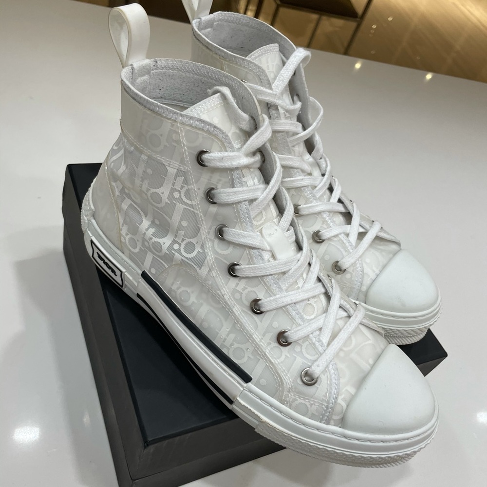 Christian Dior shoes size 7